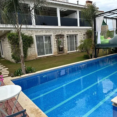 Ξενοδοχείο Grand Butik 5*