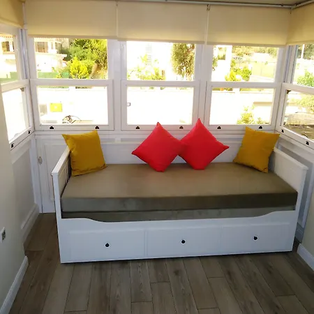 Grand Butik Αλακάτι