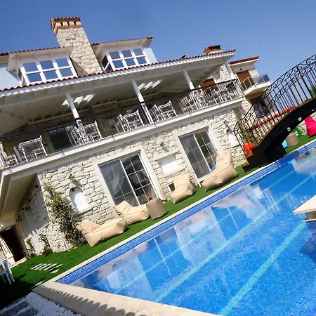 Grand Butik Αλακάτι