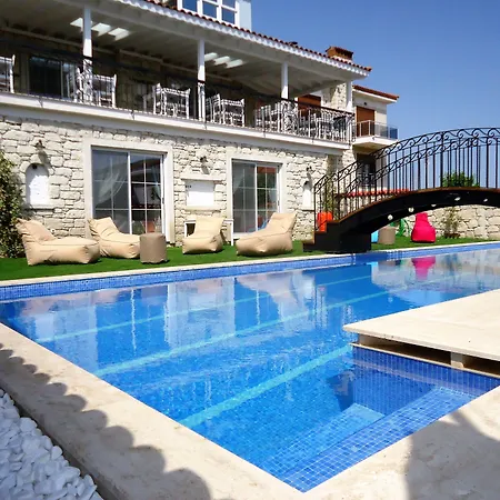 Ξενοδοχείο Grand Butik 5*