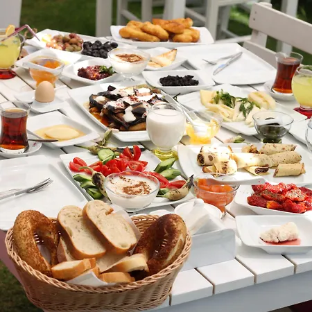 Ξενοδοχείο Grand Butik 5*