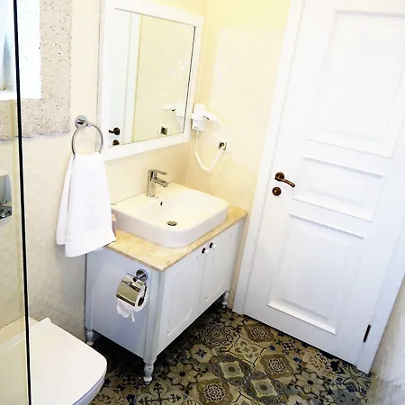 Grand Butik מלון אלאקאטי