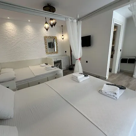 Grand Butik فندق ألاتشاتي